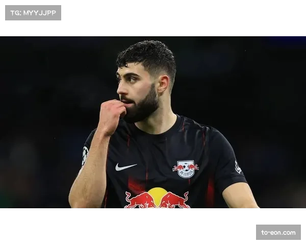 格瓦迪奥尔94%传球成功率 欧冠攻防效率趋势分析凸显后卫出球价值